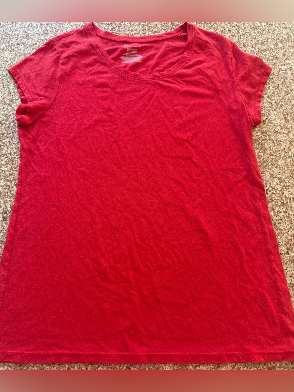 NO BOUNDARIES Women's Red Short Sleeve Crew Neck
Tee